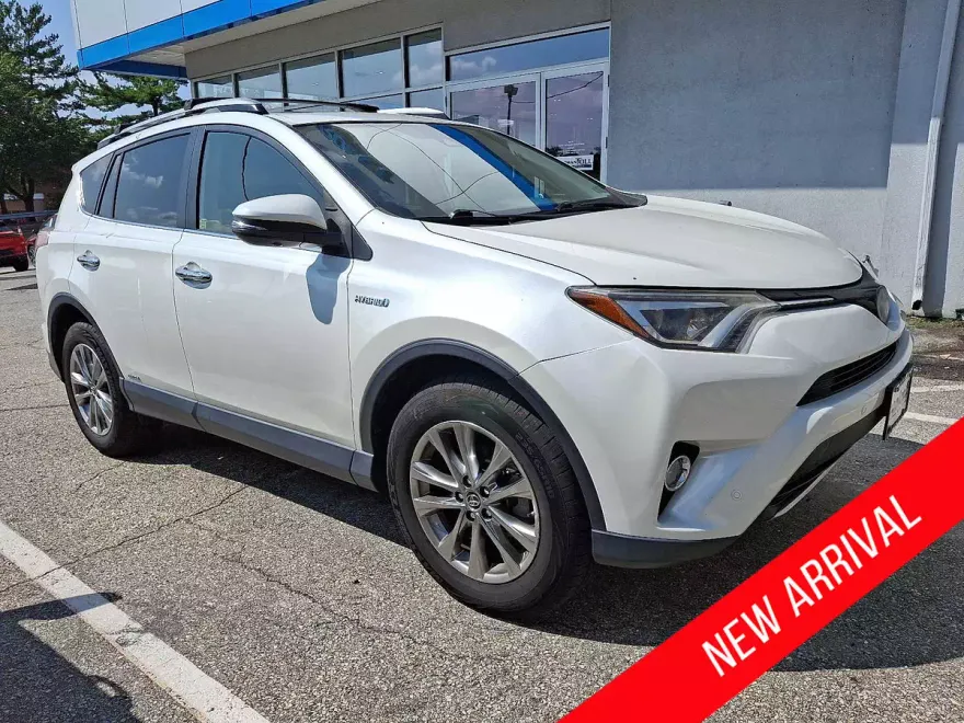 2017 Toyota RAV4 Hybrid Limited photo 1