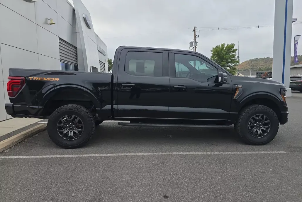 2024 Ford F-150 Tremor photo 1