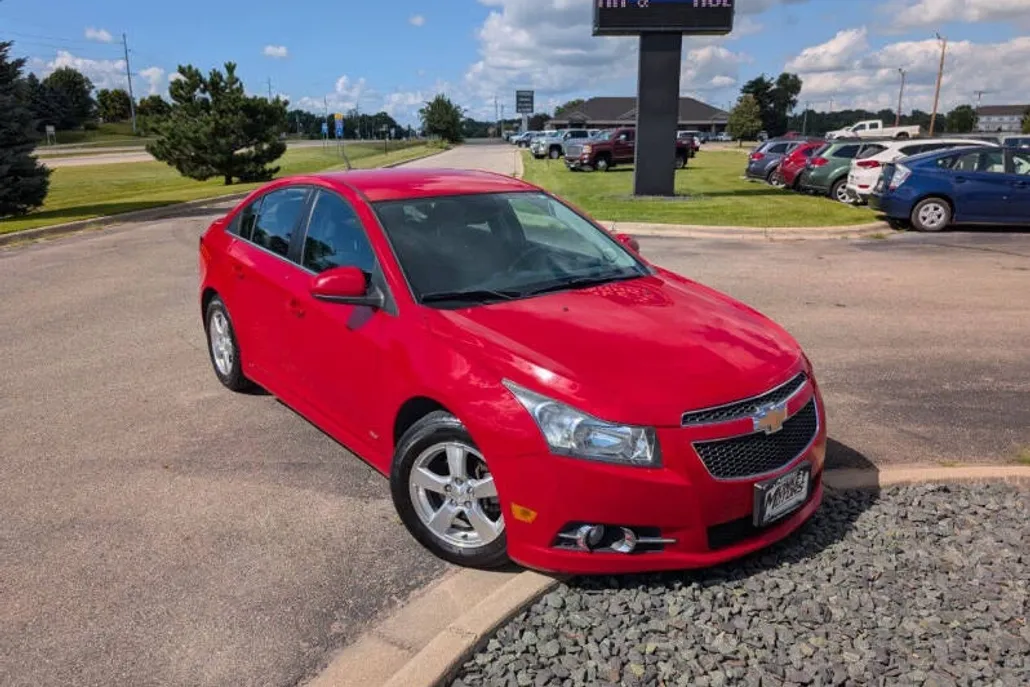 2013 Chevrolet Cruze photo 1