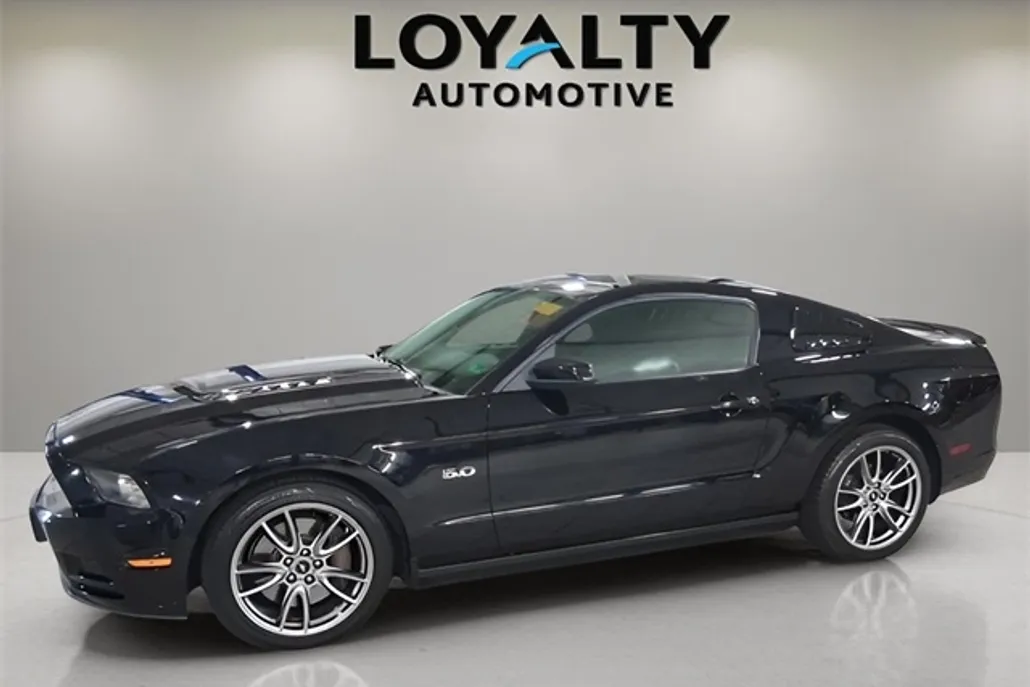 2014 Ford Mustang GT photo 1