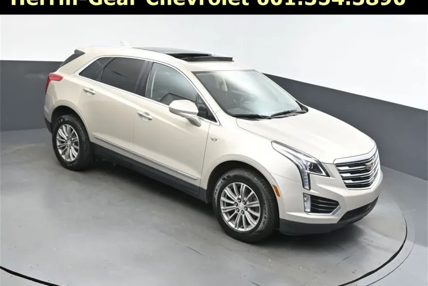 2017 Cadillac XT5 Luxury photo 1