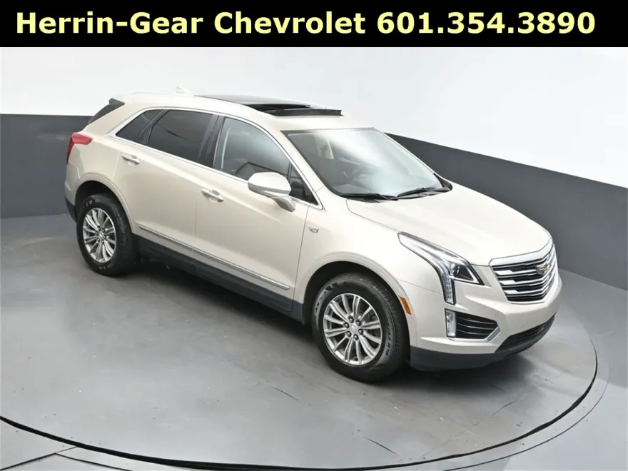 2017 Cadillac XT5 Luxury photo 1