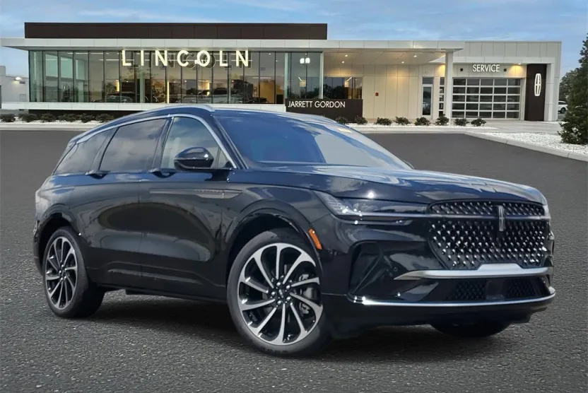 2025 Lincoln Nautilus Black Label photo 1