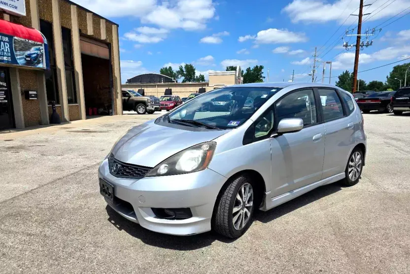 2013 Honda Fit Sport photo 1