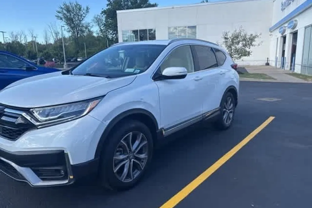 2020 Honda CR-V Touring photo 1