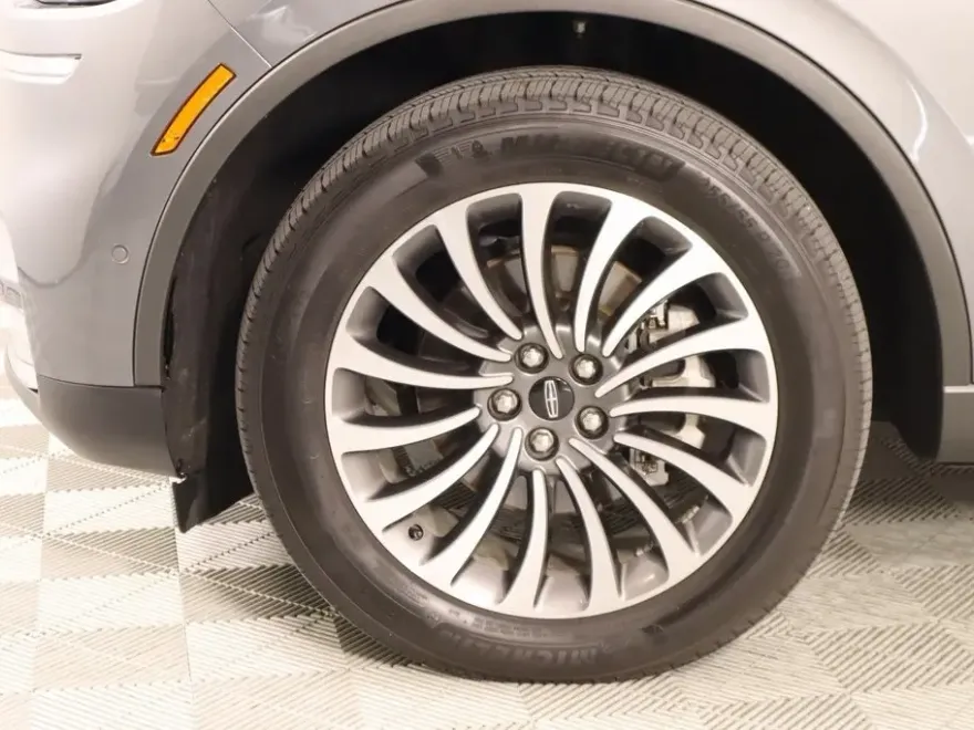 2022 Lincoln Aviator Reserve photo 1