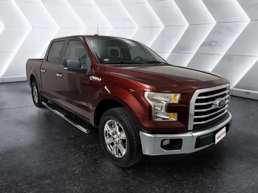2016 Ford F-150 XLT photo 1