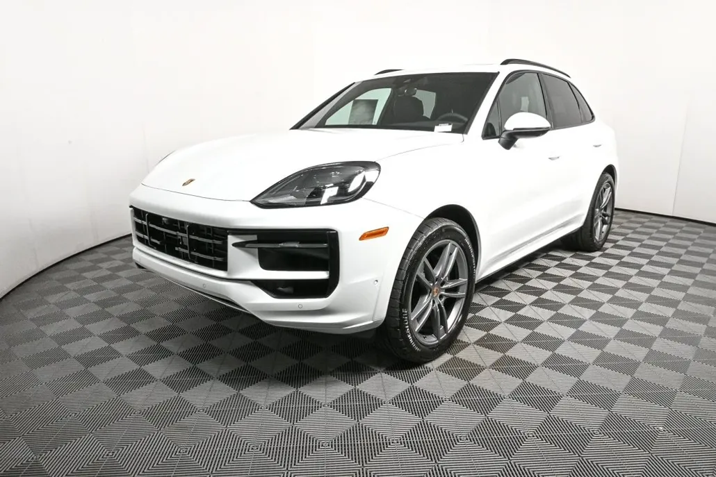 2026 Porsche Cayenne photo 1