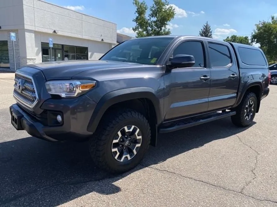 2017 Toyota Tacoma Base photo 1