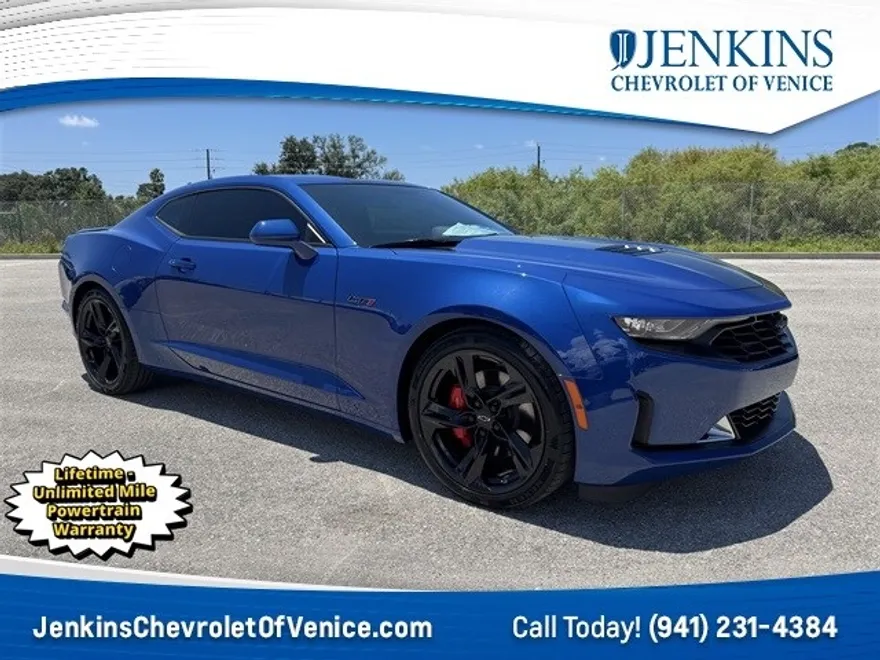 2023 Chevrolet Camaro LT1 photo 1