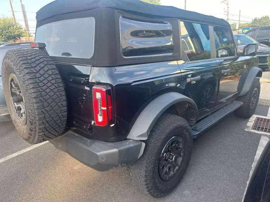 2022 Ford Bronco Wildtrak photo 1