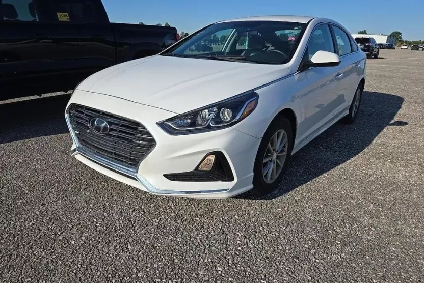 2019 Hyundai Sonata SE photo 1