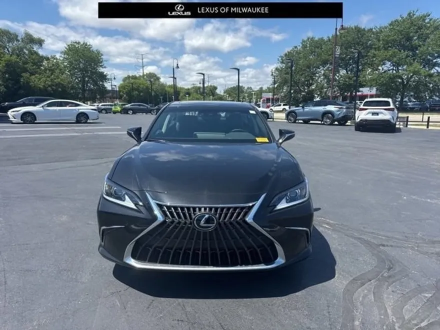 2025 Lexus ES 350 photo 1