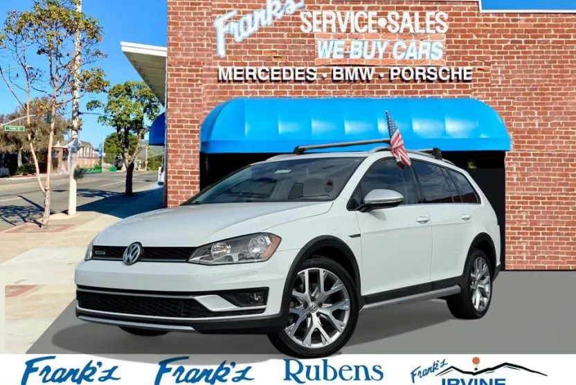 2017 Volkswagen Golf Alltrack photo 1