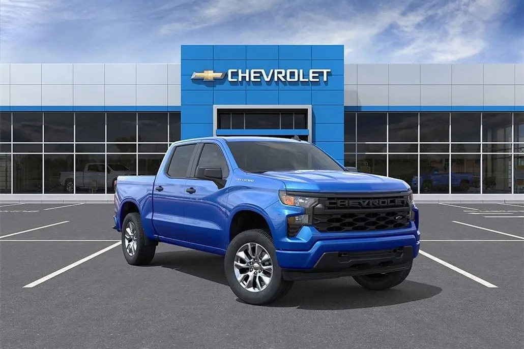 2025 Chevrolet Silverado 1500 Custom photo 1