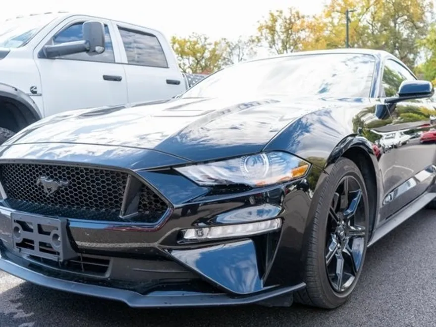 2020 Ford Mustang GT photo 1