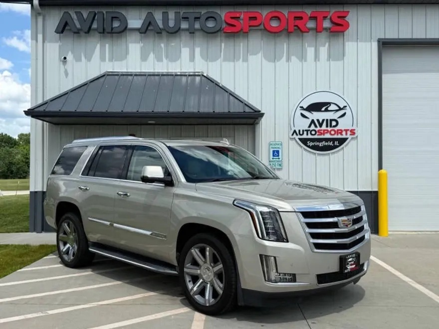 2015 Cadillac Escalade Luxury photo 1