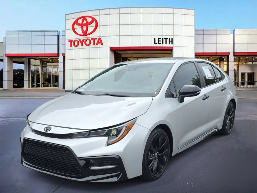 2022 Toyota Corolla SE photo 1