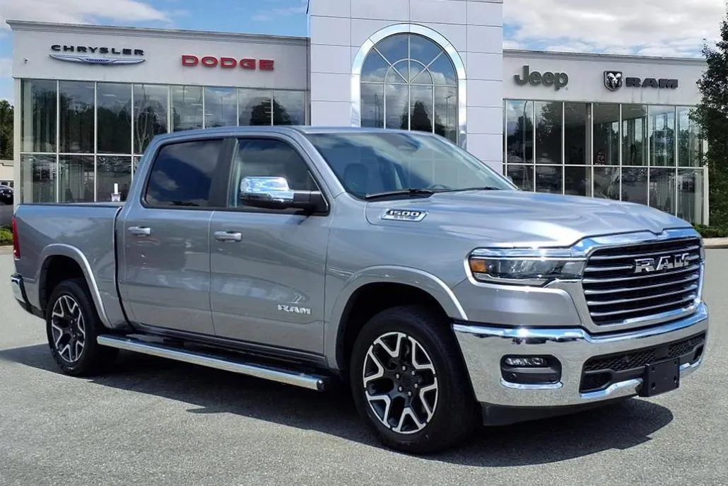 2025 Ram 1500 Laramie photo 1