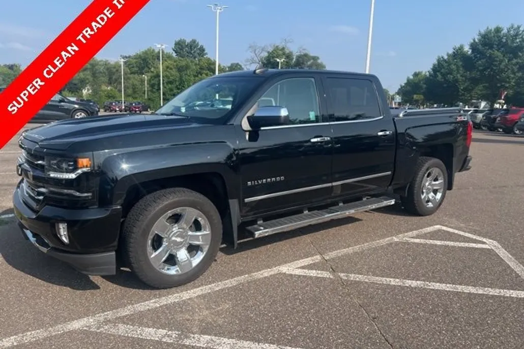 2017 Chevrolet Silverado 1500 LTZ photo 1