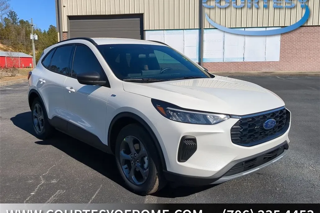 2025 Ford Escape ST-Line photo 1