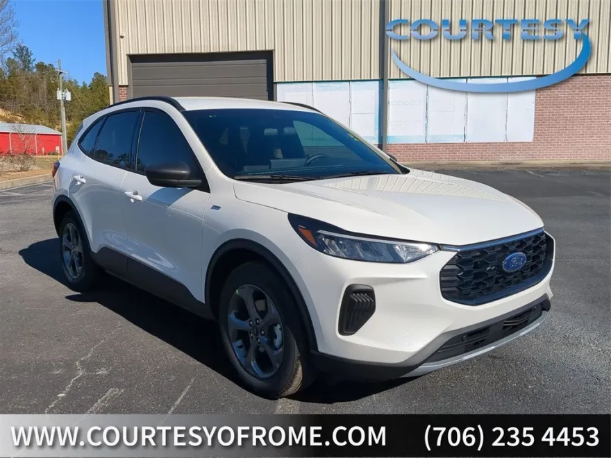 2025 Ford Escape ST-Line photo 1