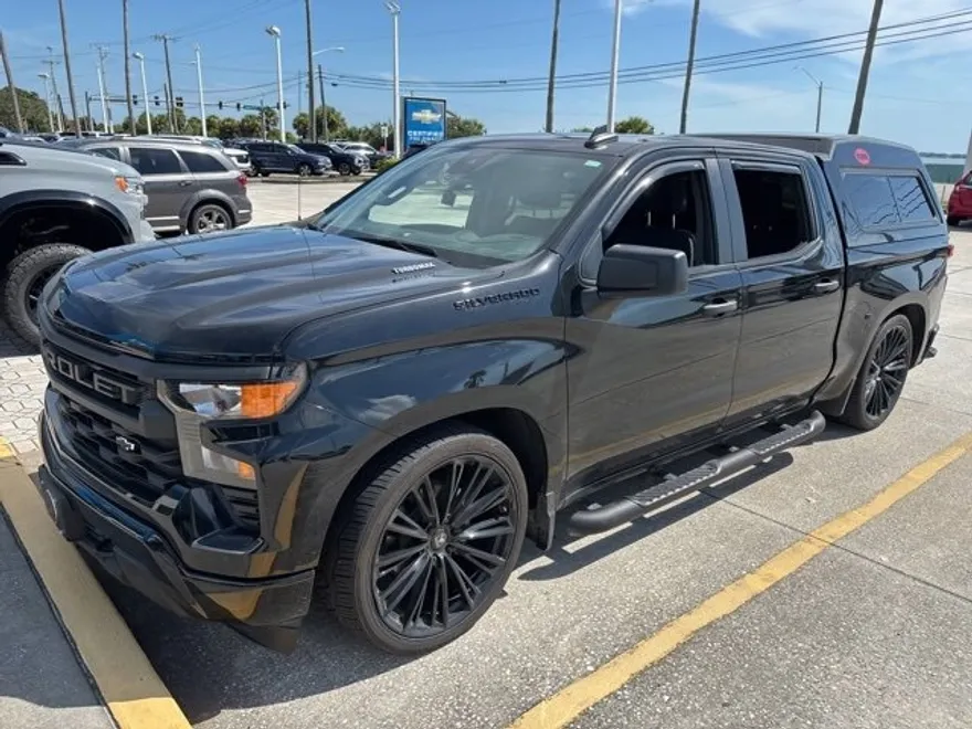 2024 Chevrolet Silverado 1500 Custom photo 1