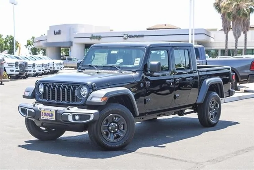 2025 Jeep Gladiator Sport photo 1
