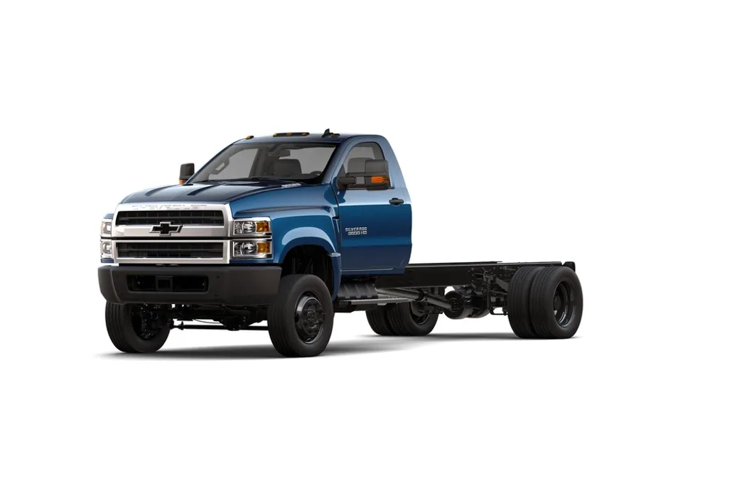 2024 Chevrolet Silverado 5500HD LT photo 1