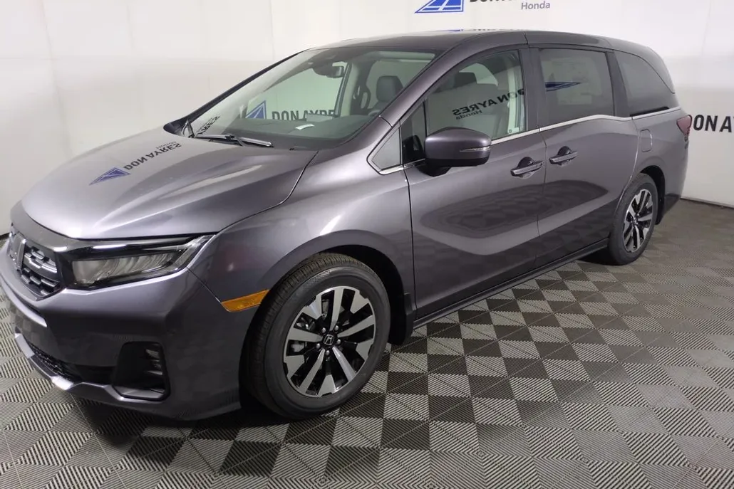 2026 Honda Odyssey EX-L photo 1