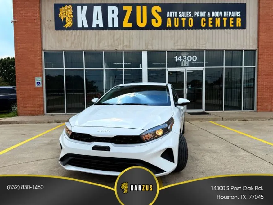 2022 Kia Forte LXS photo 1