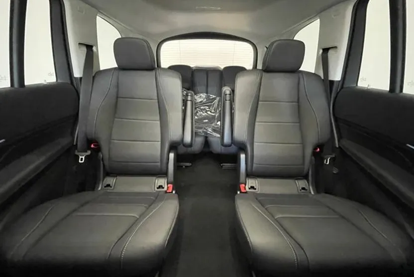 2026 Mercedes Benz GLS 450 4MATIC photo 1