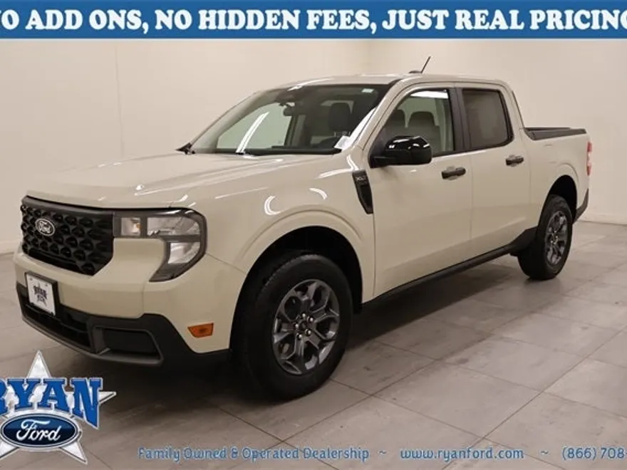 2025 Ford Maverick XLT photo 1
