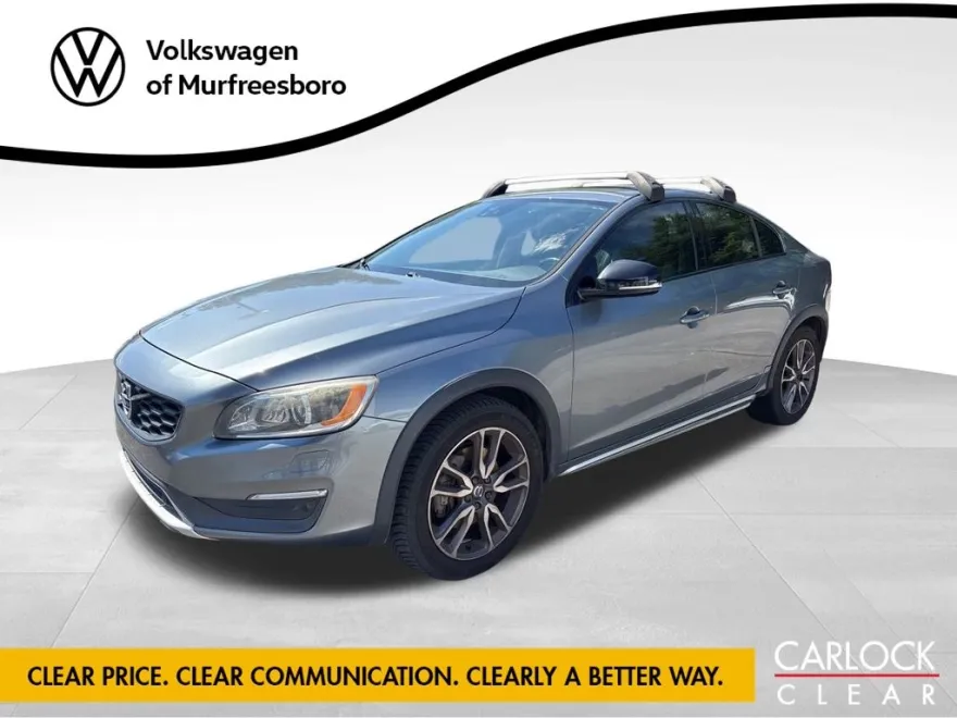 2016 Volvo S60 Cross Country T5 Platinum photo 1