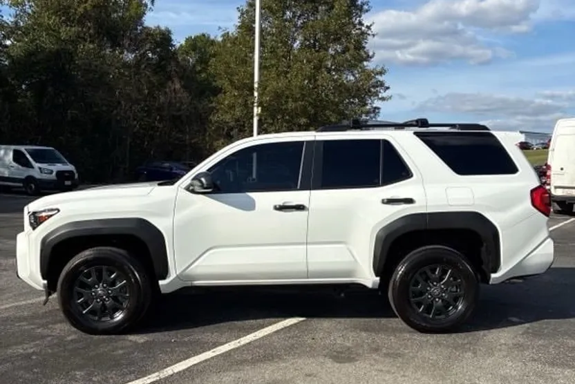 2025 Toyota 4Runner SR5 2WD photo 1