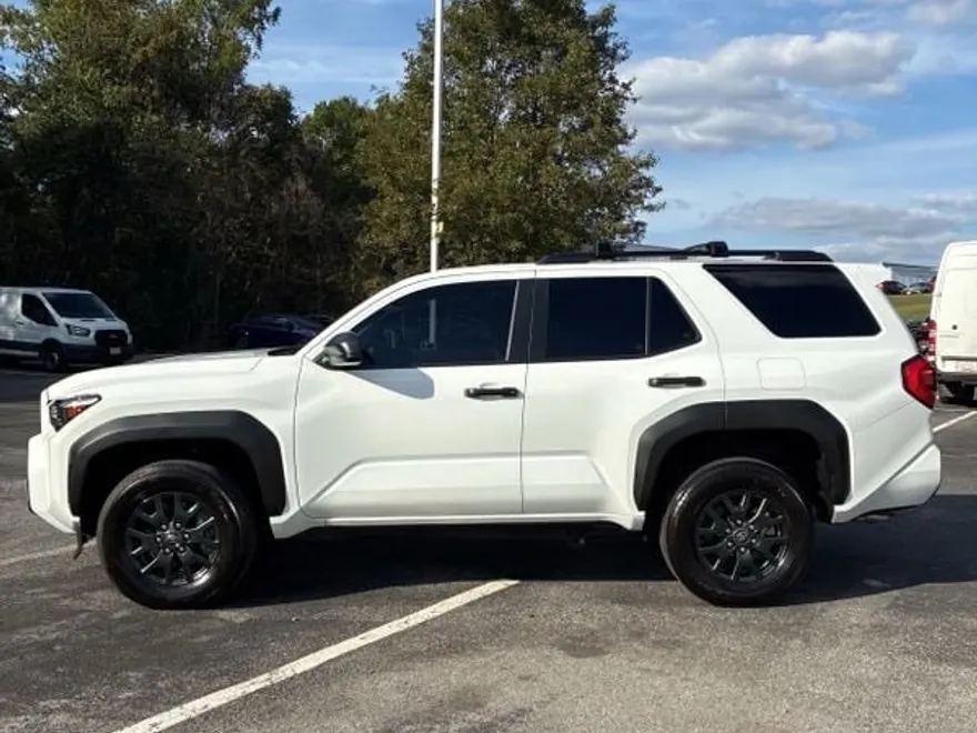 2025 Toyota 4Runner SR5 2WD photo 1