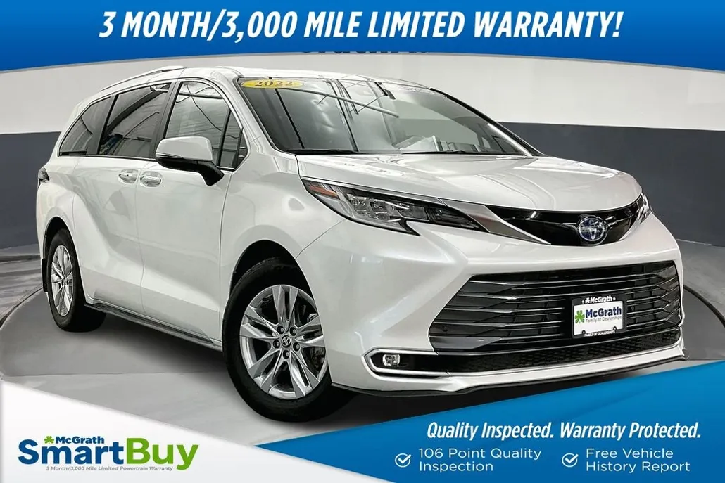 2022 Toyota Sienna Limited photo 1