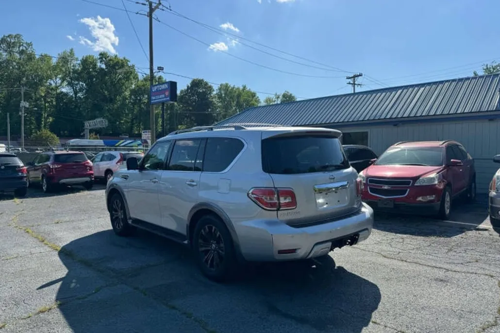 2017 Nissan Armada Platinum photo 1
