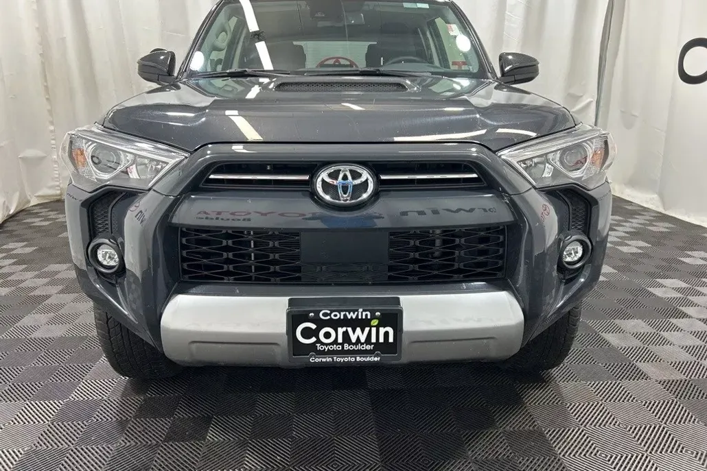 2024 Toyota 4Runner TRD Off-Road photo 1