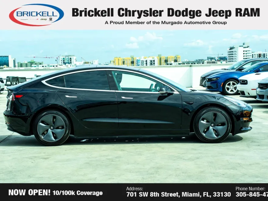 2019 Tesla Model 3 Mid Range photo 1