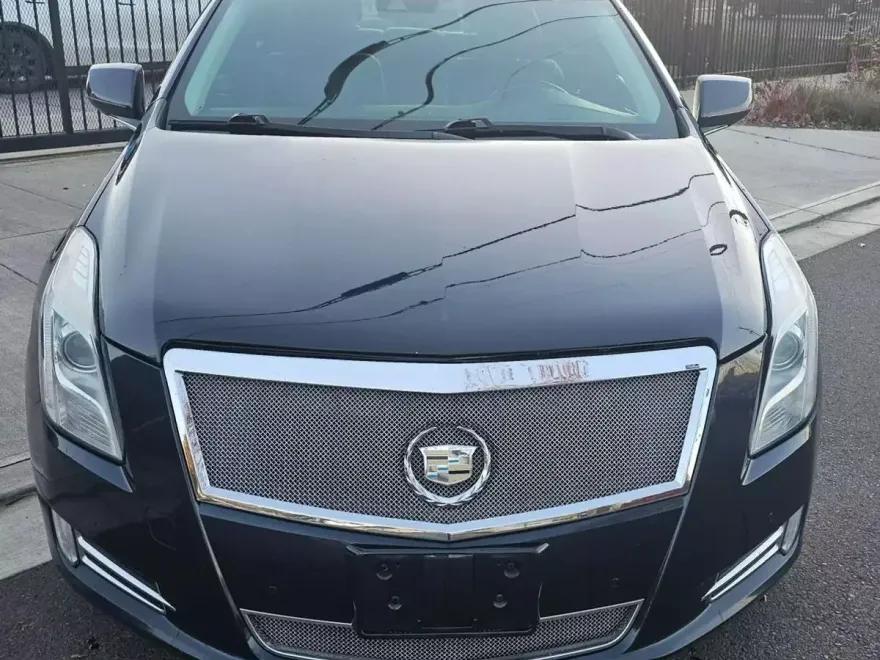 2014 Cadillac XTS Luxury photo 1