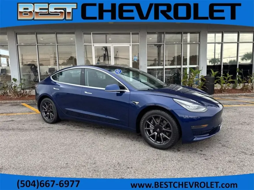 2020 Tesla Model 3 Standard Range Plus photo 1