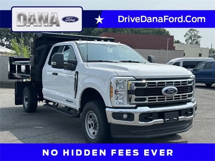 2024 Ford F-350 XL photo 1