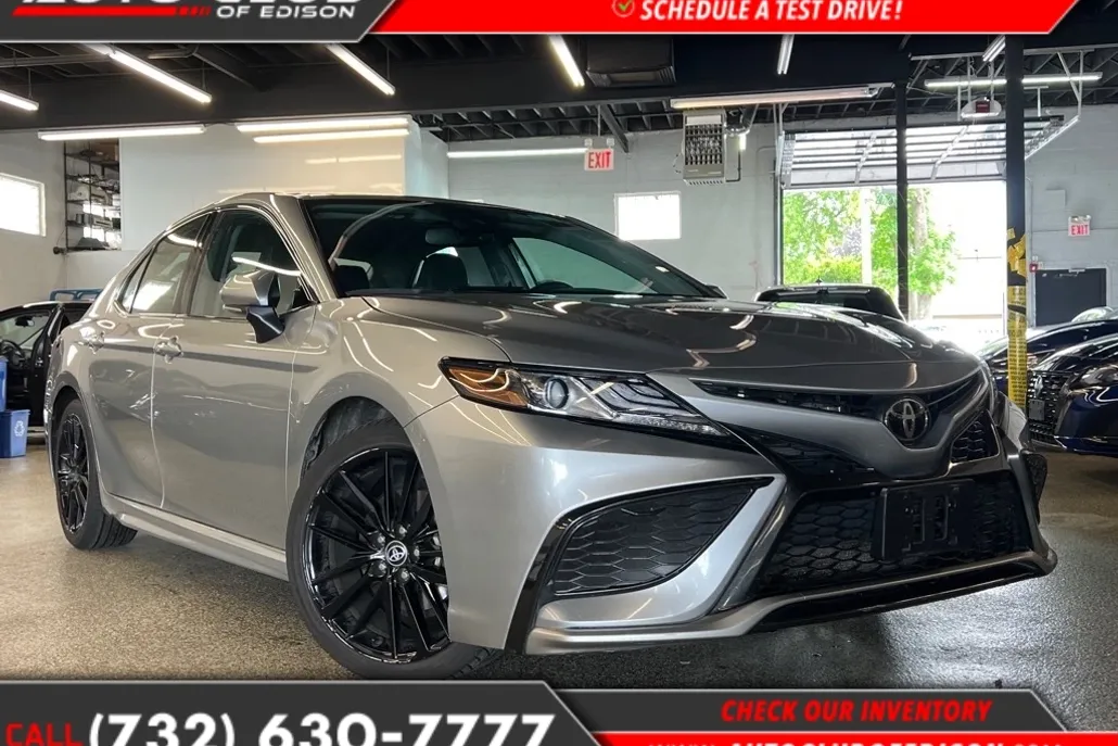 2023 Toyota Camry XSE photo 1
