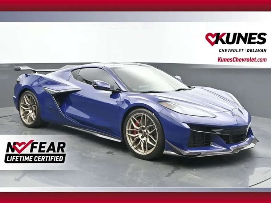 2025 Chevrolet Corvette Z06 3LZ photo 1