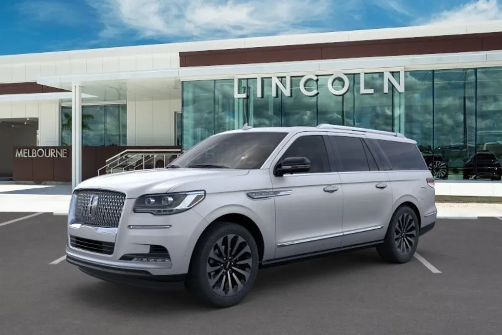2024 Lincoln Navigator L Reserve photo 1