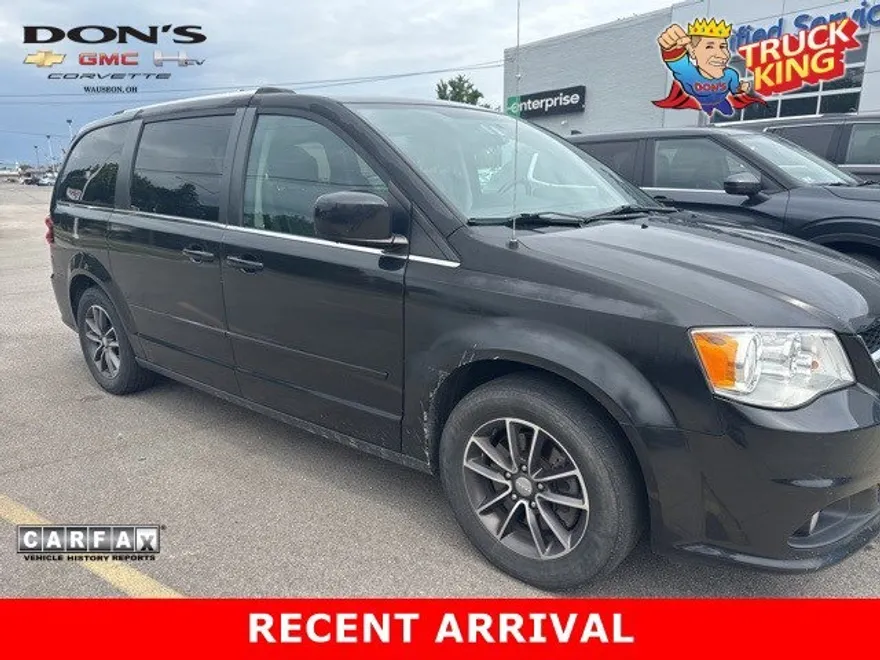 2017 Dodge Grand Caravan SXT photo 1