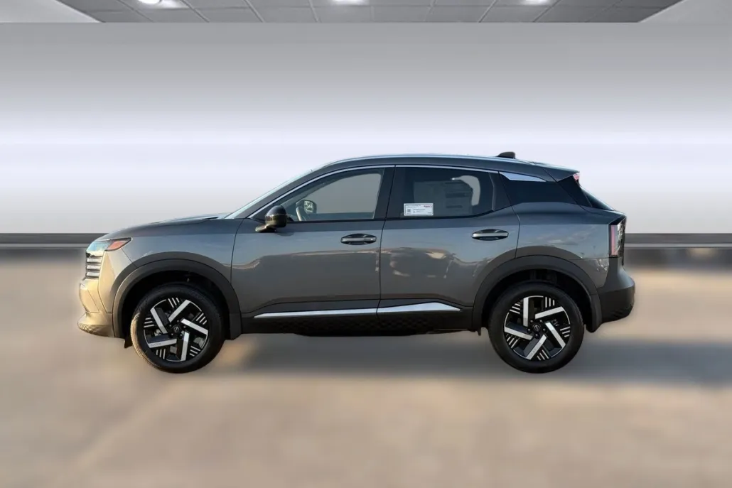 2026 Nissan Kicks SV photo 1