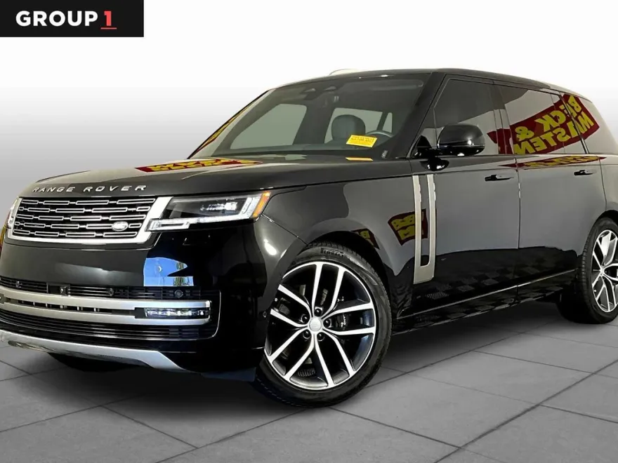 2024 Land Rover Range Rover SE photo 1