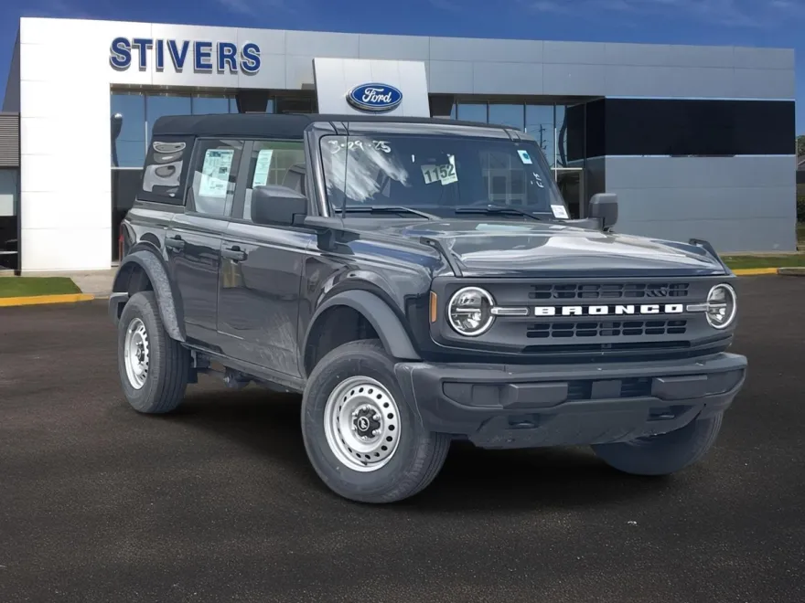 2025 Ford Bronco Base photo 1